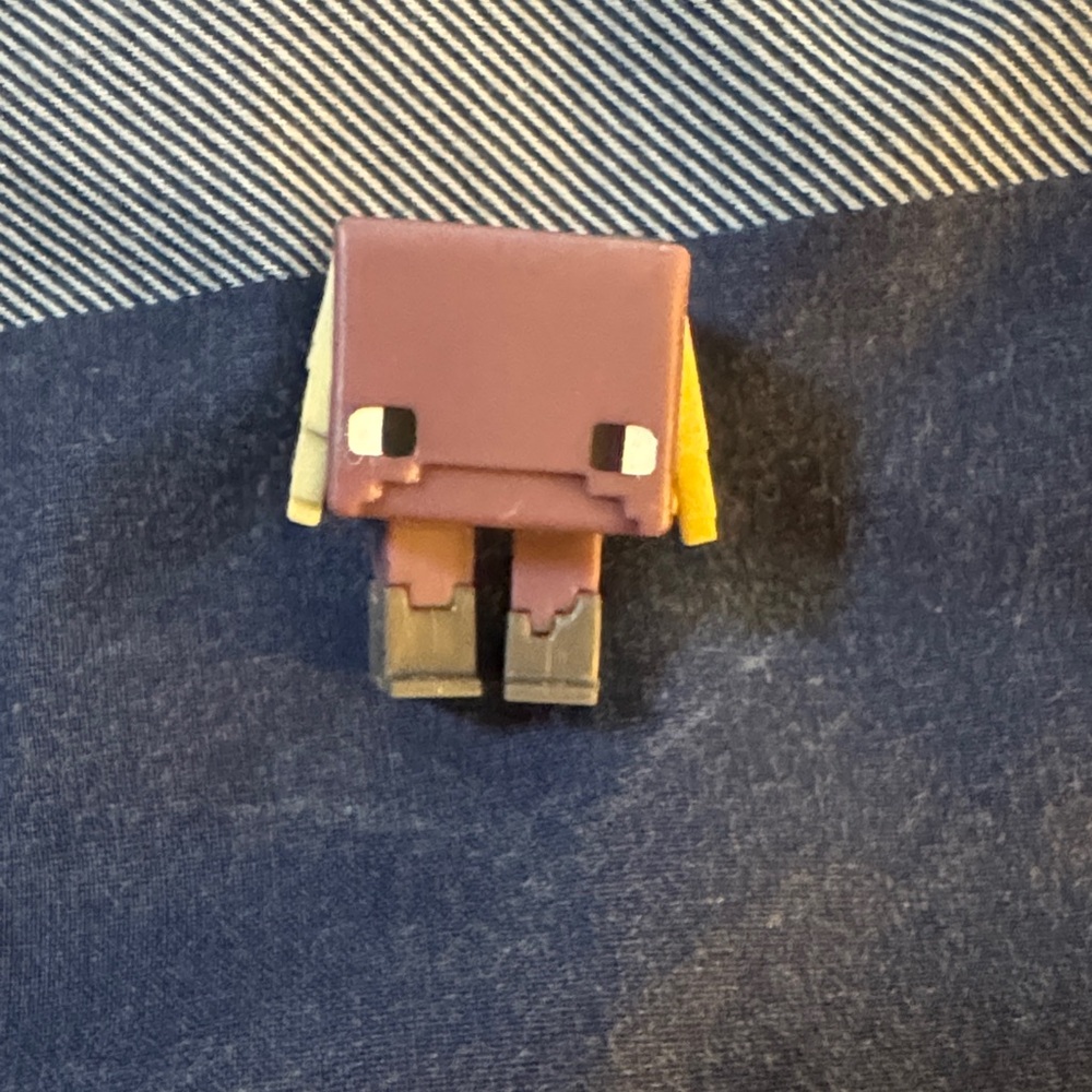 Minecraft Mini-Figure Shulker from the End Stone Series 6